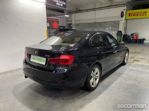 BMW 3 Series 318i Luxury