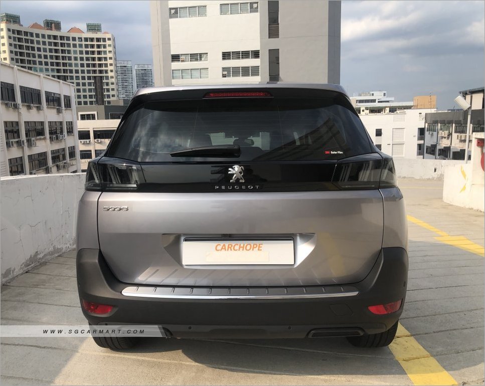 Peugeot 5008 1.2A PureTech EAT8 Allure Premium
