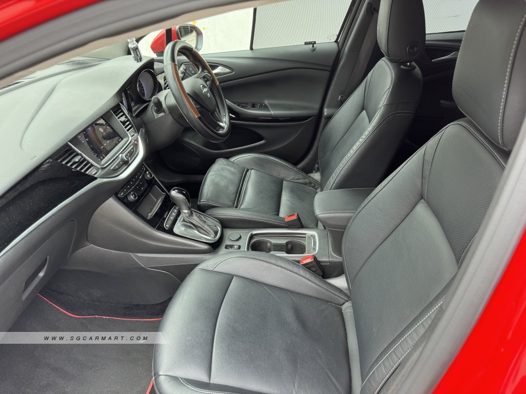 Opel Astra 1.4A Turbo Innovation