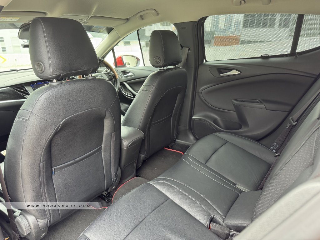 Opel Astra 1.4A Turbo Innovation