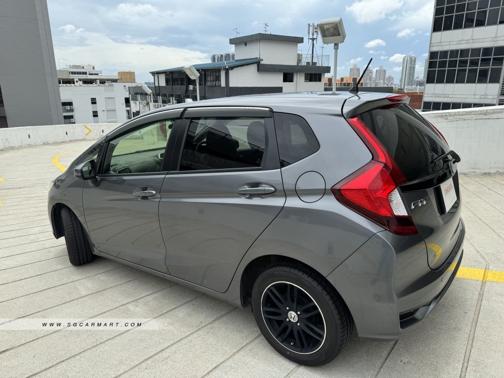 Honda Fit 1.3A G F-Package