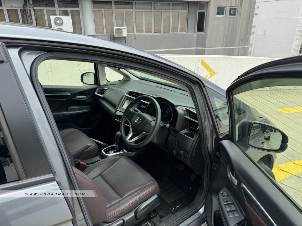 Honda Fit 1.3A G F-Package