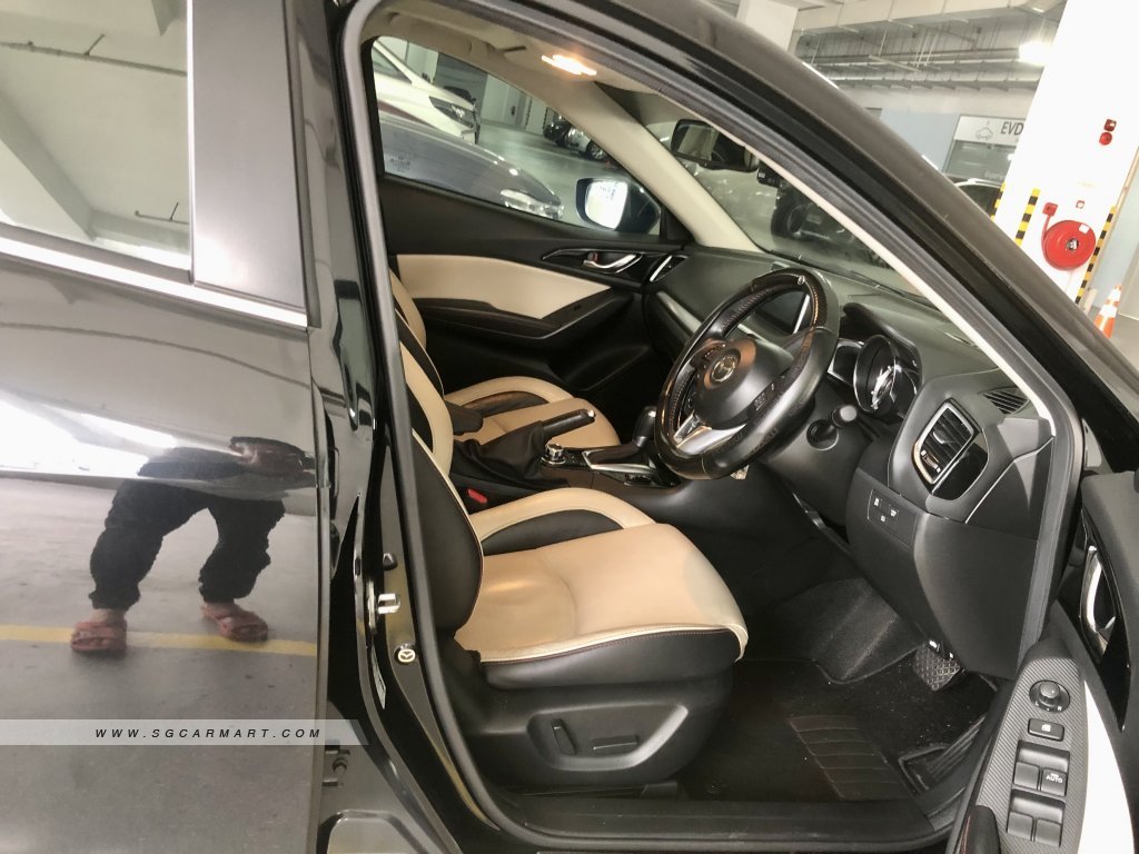Mazda 3 1.5A Deluxe Sunroof