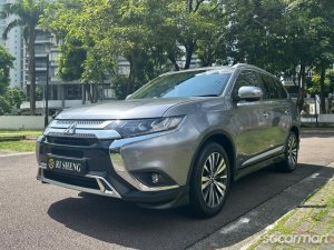 Mitsubishi Outlander 2.0A