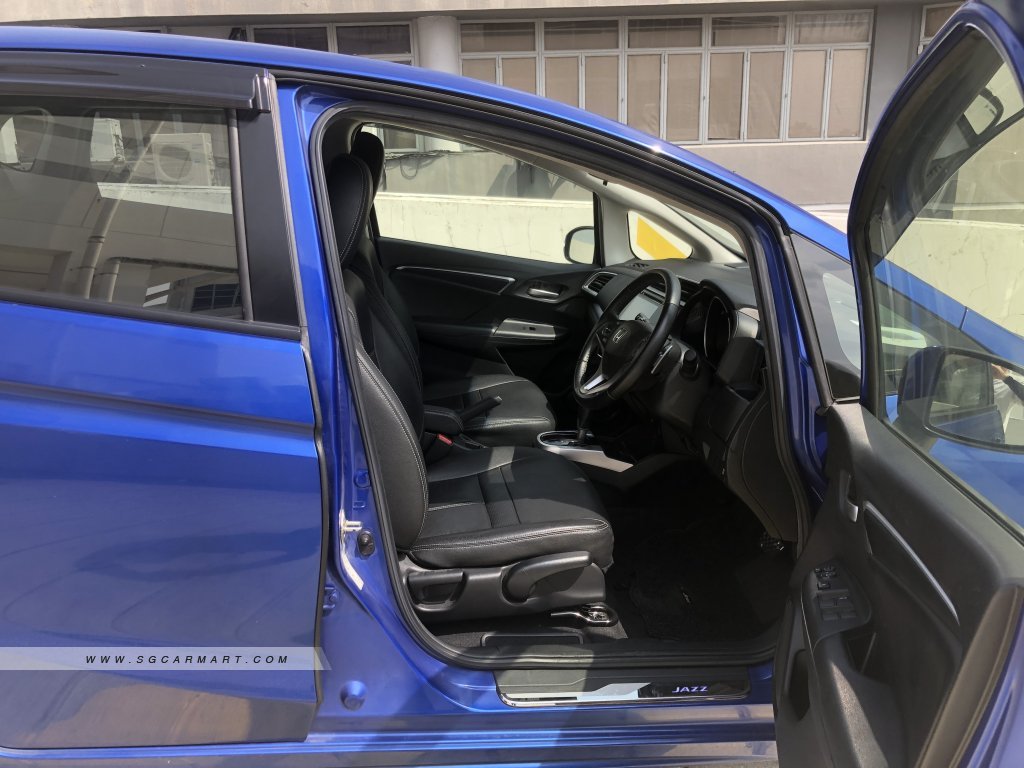 Honda Jazz 1.5A RS