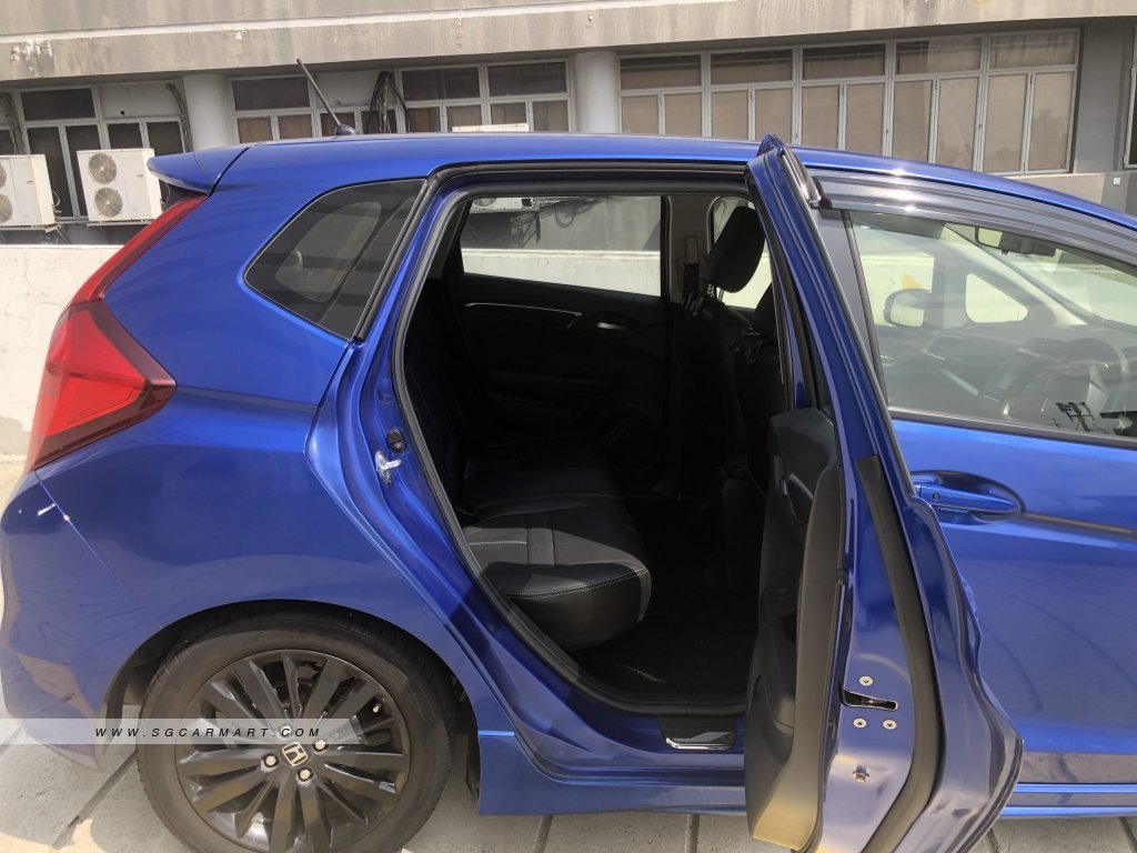 Honda Jazz 1.5A RS