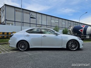 Lexus IS250 Luxury (COE till 11/2028)