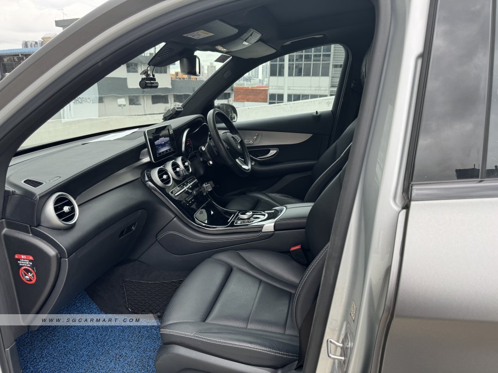 Mercedes-Benz GLC-Class GLC250 4MATIC Sunroof
