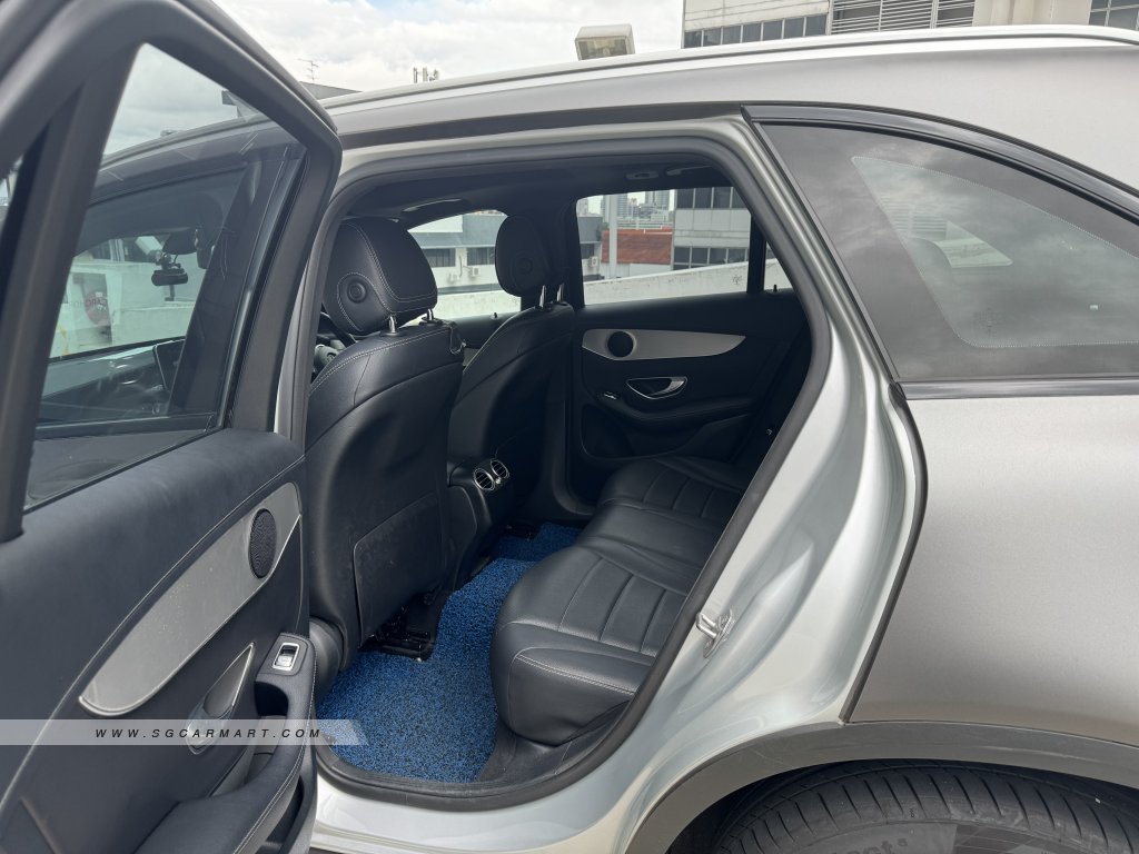 Mercedes-Benz GLC-Class GLC250 4MATIC Sunroof