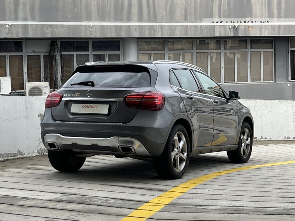 Mercedes-Benz GLA-Class GLA180 Urban Edition