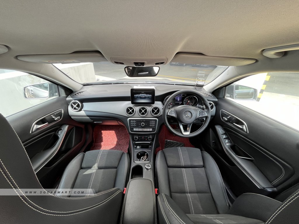 Mercedes-Benz GLA-Class GLA180 Urban Edition