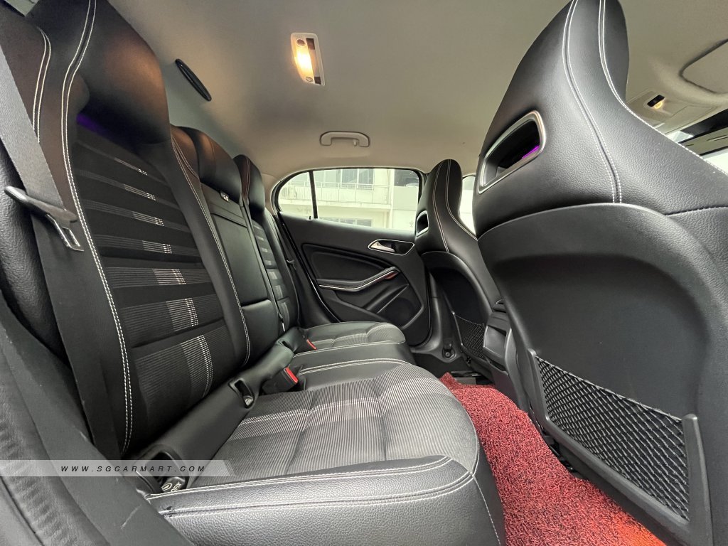 Mercedes-Benz GLA-Class GLA180 Urban Edition