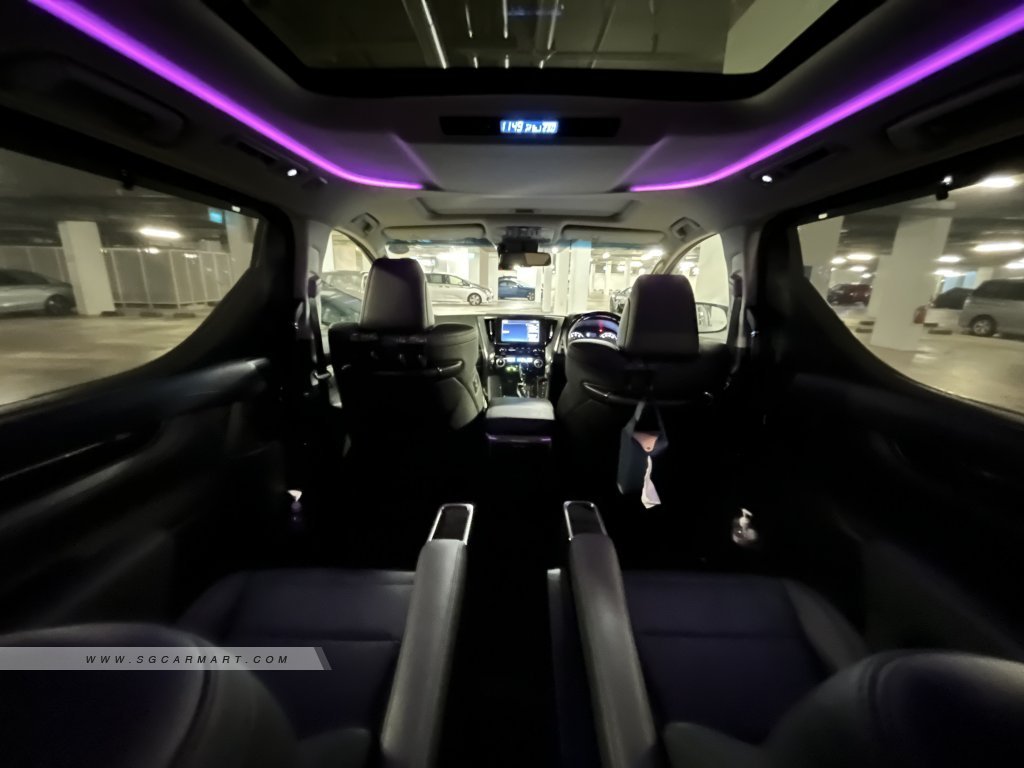 Toyota Alphard 2.5A S C-Package Moonroof