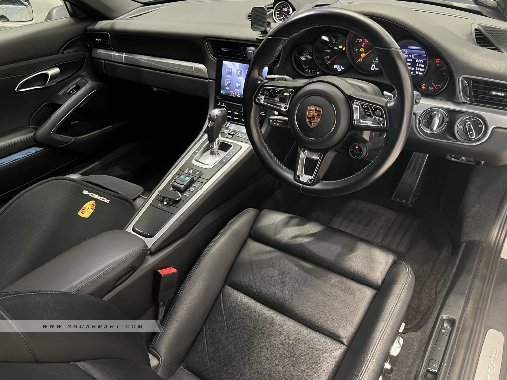 2018 Porsche 911 Carrera Coupe 3.0A PDK