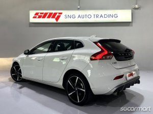 Volvo V40 T2 R-Design Sunroof