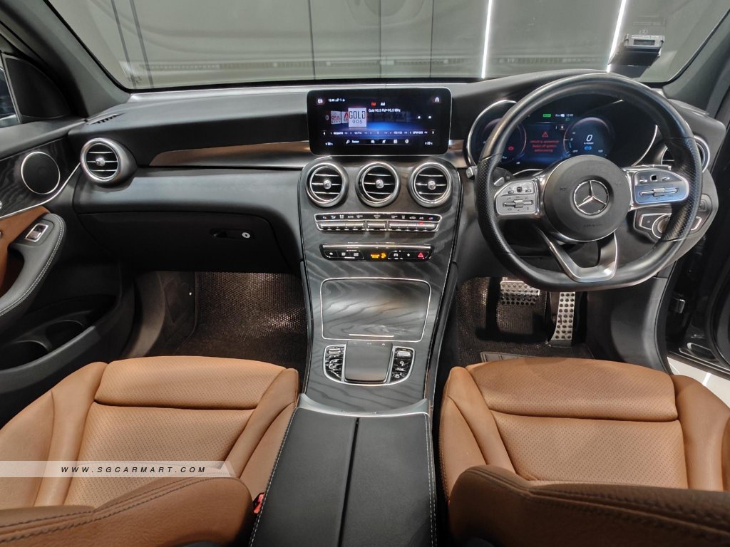 2021 Mercedes-Benz GLC300e Coupe Plug-In Hybrid 4MATIC