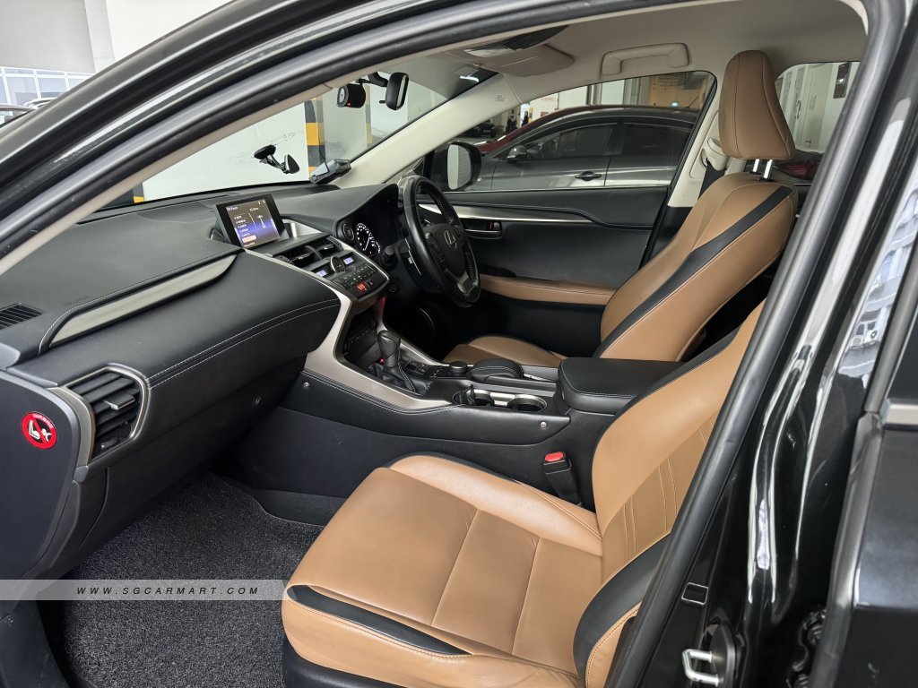 Lexus NX Turbo NX200t Classic