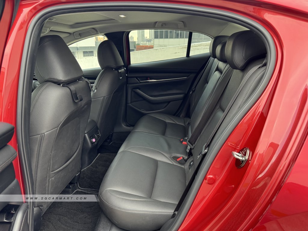 Mazda 3 Mild Hybrid 1.5A Elegance Sunroof