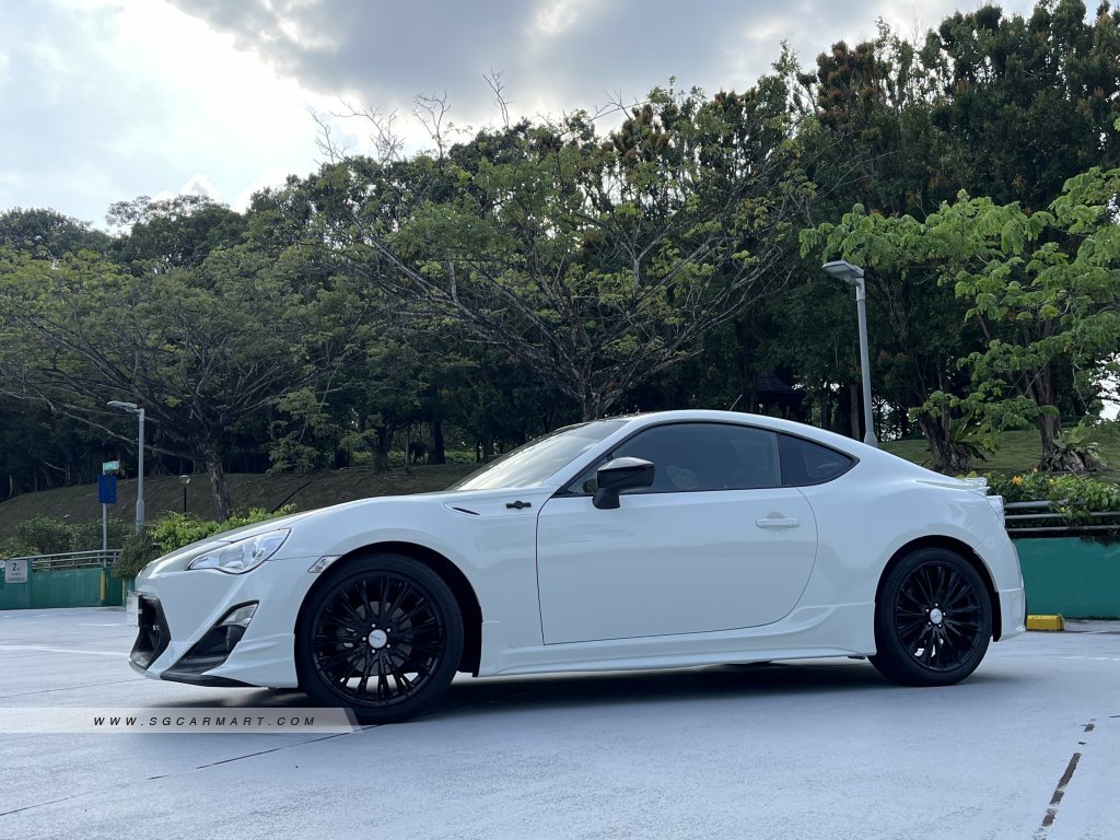Toyota 86 2.0A (COE till 05/2033)