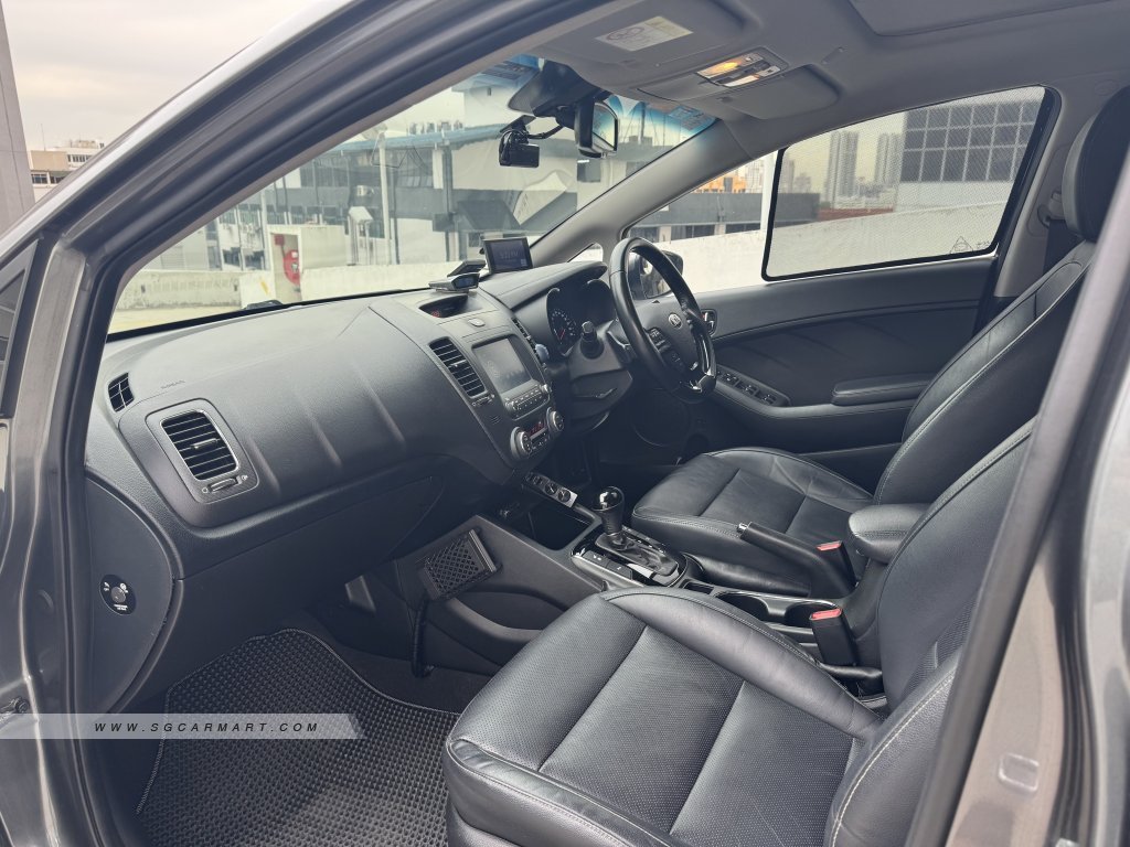 Kia Cerato K3 1.6A Sunroof