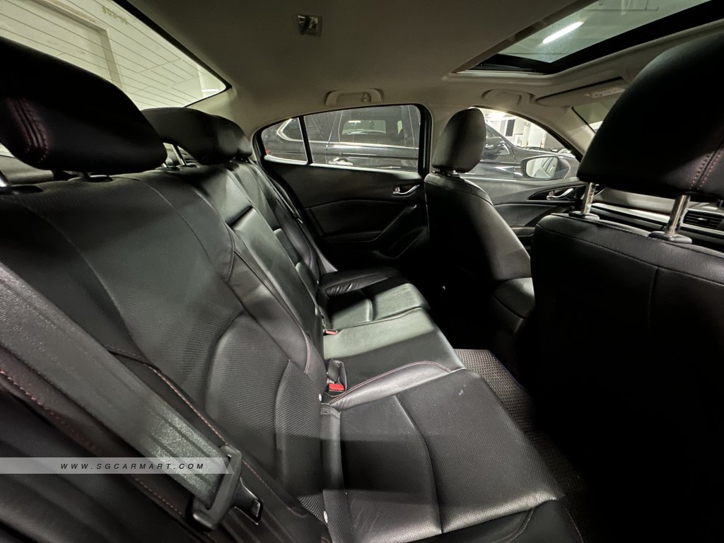 Mazda 3 1.5A Deluxe Sunroof