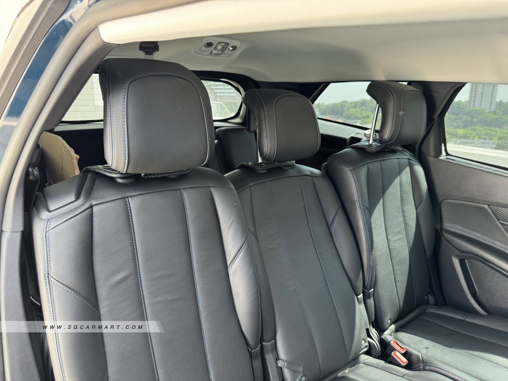 Peugeot 5008 1.2A Puretech EAT8 Active Premium