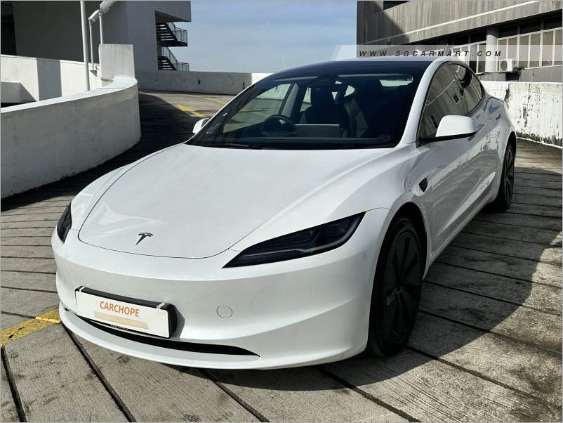 Tesla Model 3 Electric RWD