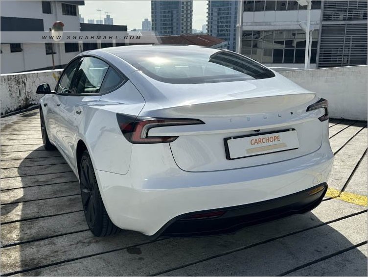 Tesla Model 3 Electric RWD