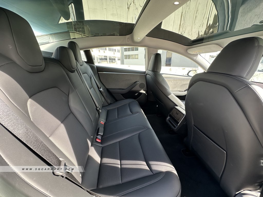 Tesla Model 3 Electric RWD