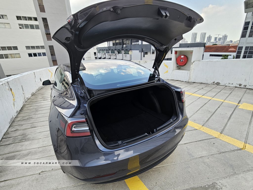 Tesla Model 3 Electric Standard Range RWD