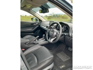 Mazda 3 1.5A Deluxe Sunroof (COE till 05/2029)