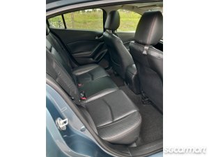 Mazda 3 1.5A Deluxe Sunroof (COE till 05/2029)