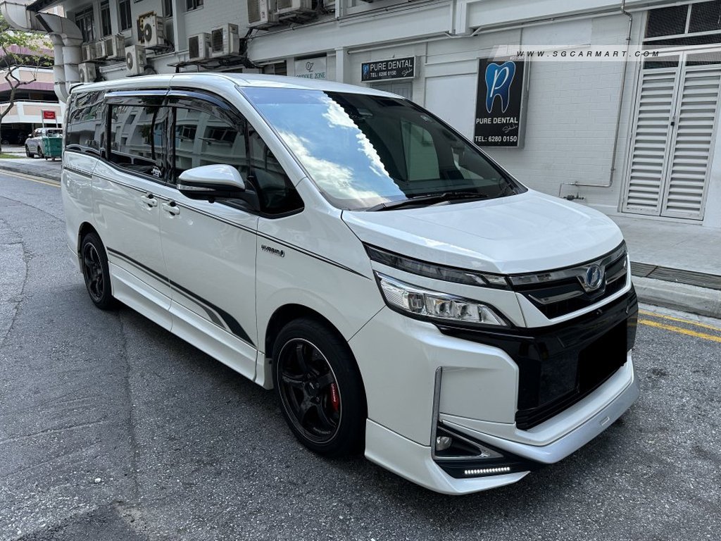 2019 Toyota Voxy Hybrid 1.8A V Photos & Pictures Singapore