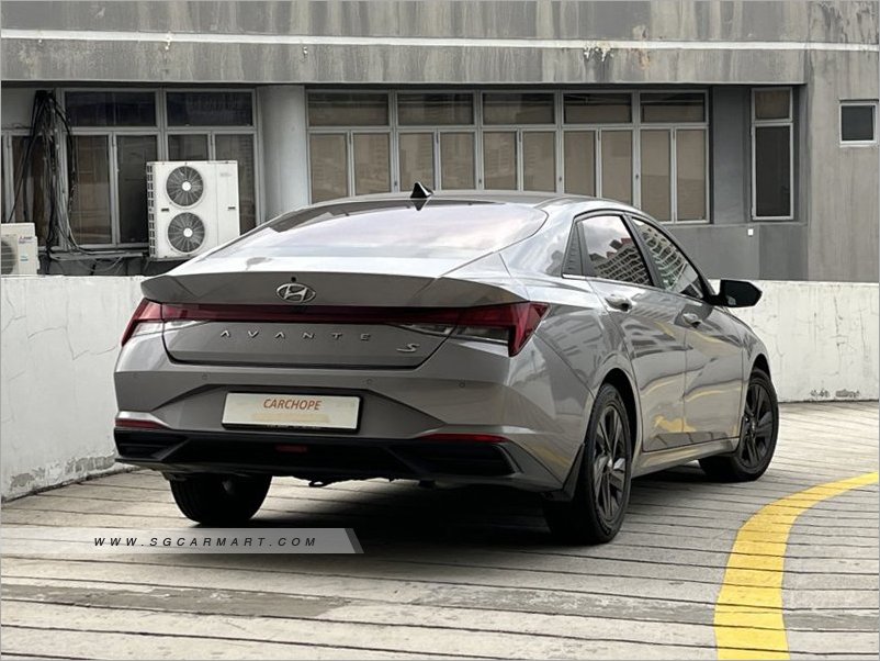 Hyundai Avante 1.6A S