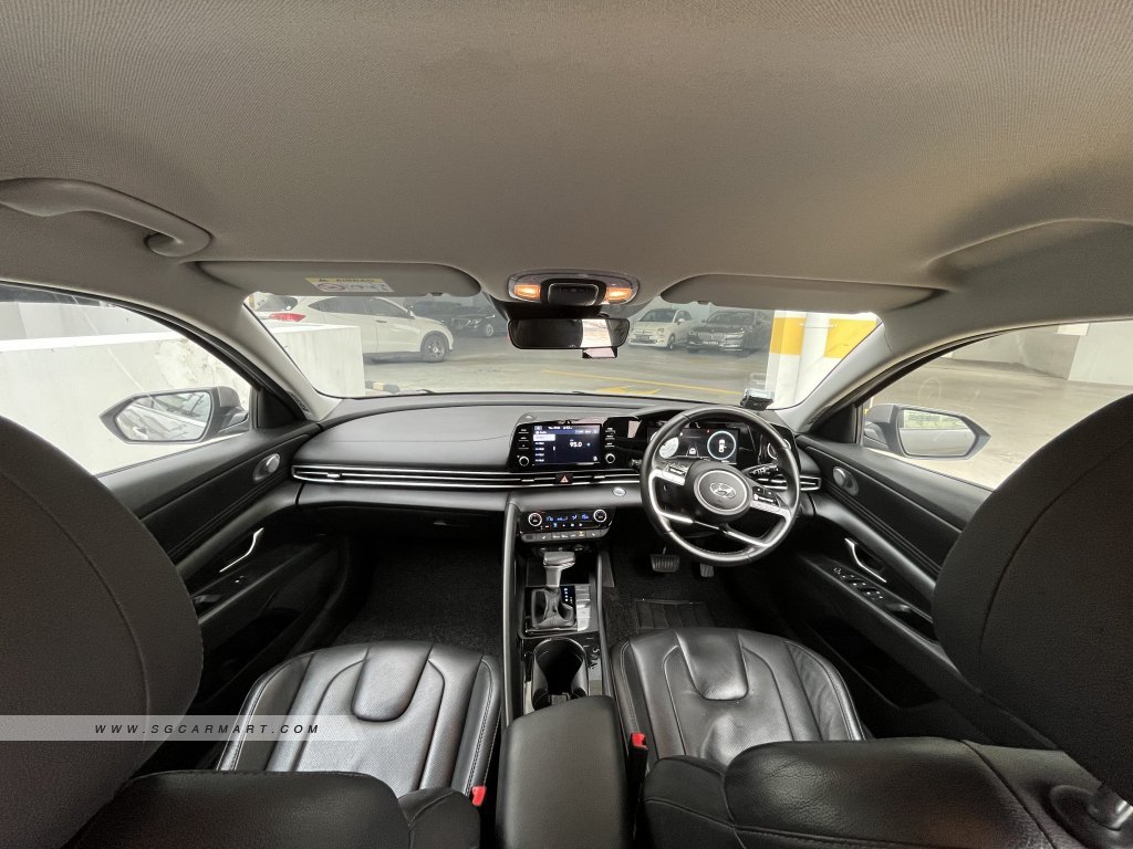 Hyundai Avante 1.6A S