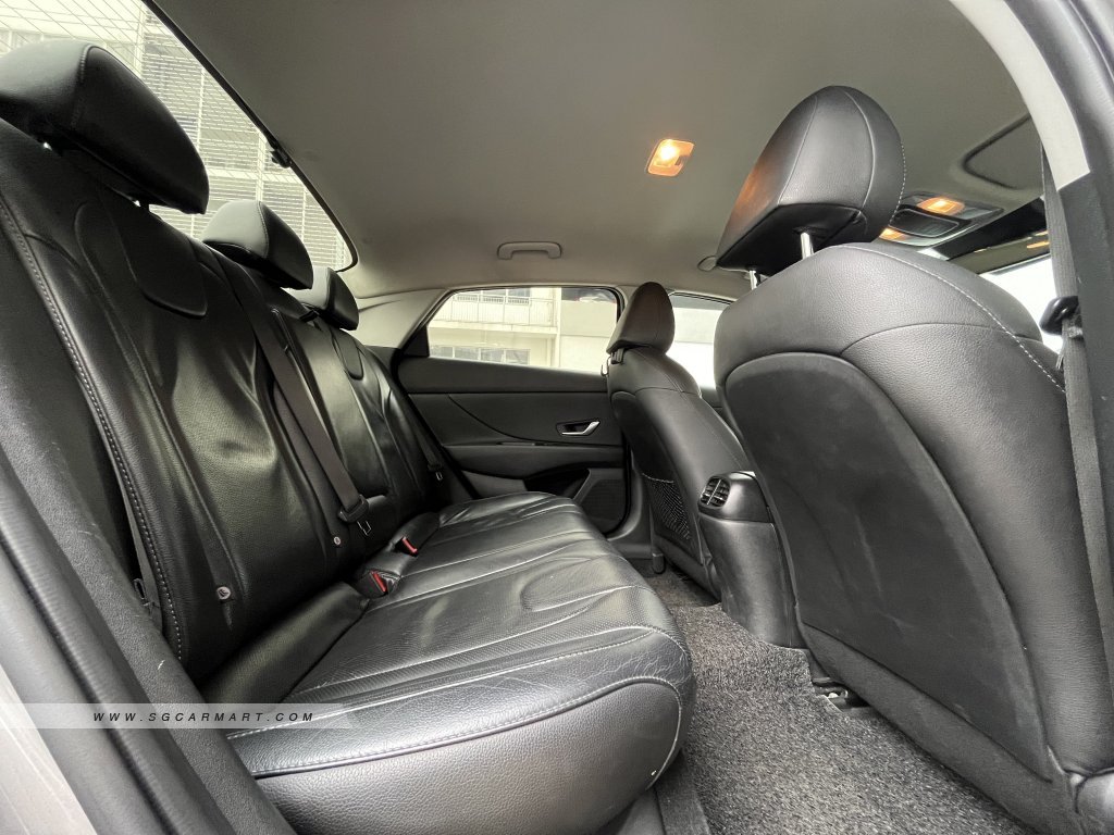 Hyundai Avante 1.6A S