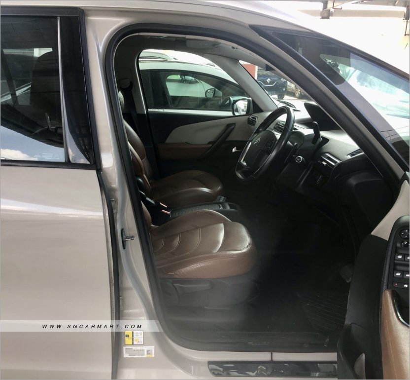 Citroen Grand C4 Picasso Diesel 1.6A BlueHDi Panoramic Roof