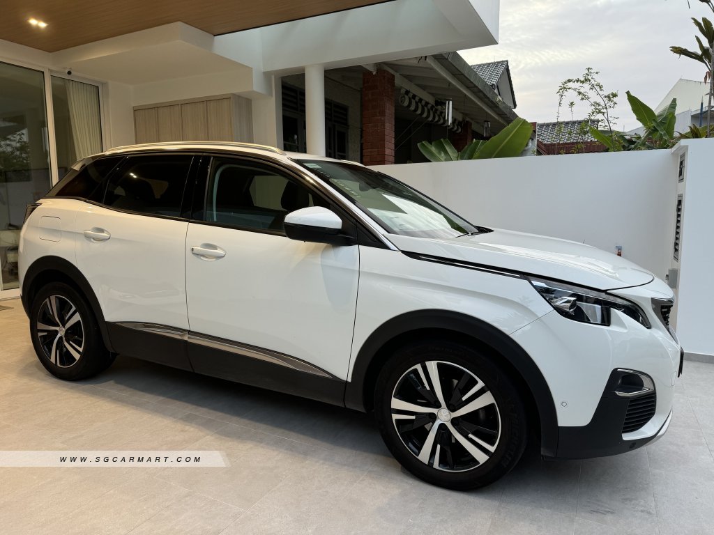Peugeot 3008 1.6A PureTech EAT8 Allure