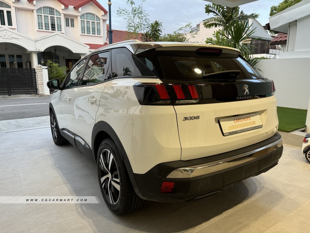 Peugeot 3008 1.6A PureTech EAT8 Allure