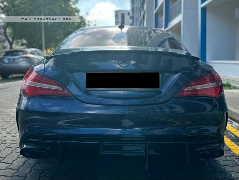 Mercedes-Benz CLA-Class CLA180 AMG Line Premium