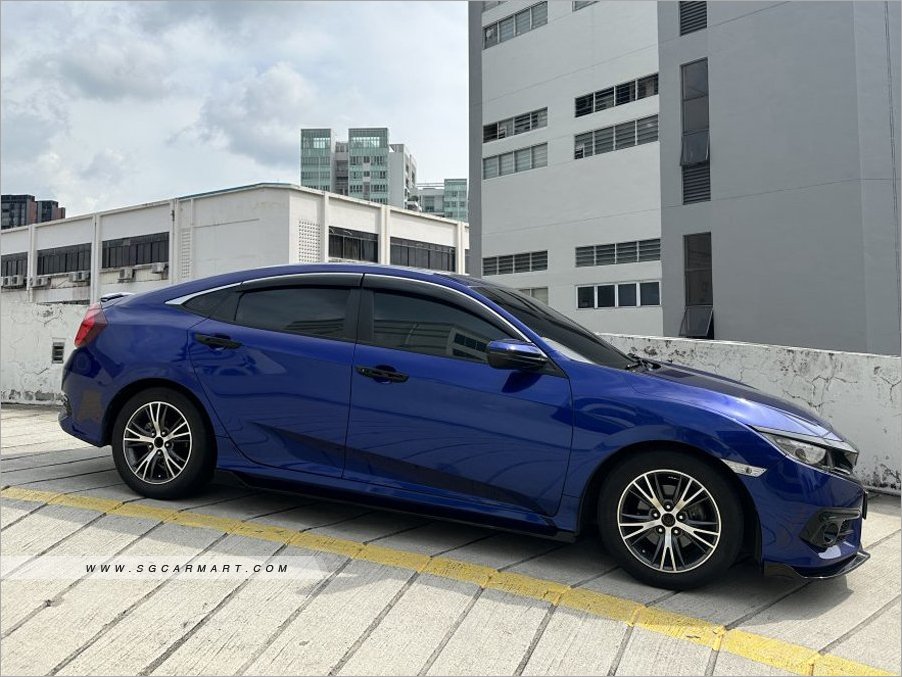 Honda Civic 1.5A VTEC Turbo Sunroof