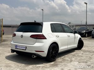 Volkswagen Golf GTI 5DR