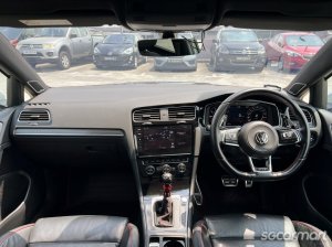 Volkswagen Golf GTI 5DR