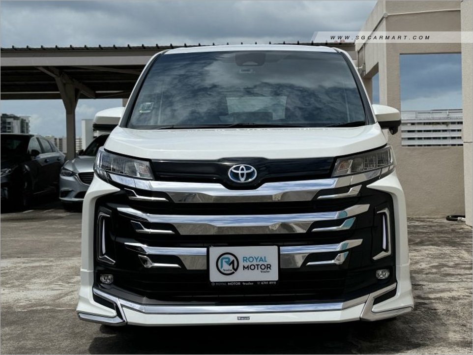 Used 2018 TOYOTA NOAH HYBRID X/DAA-ZWR80G for Sale BT129630