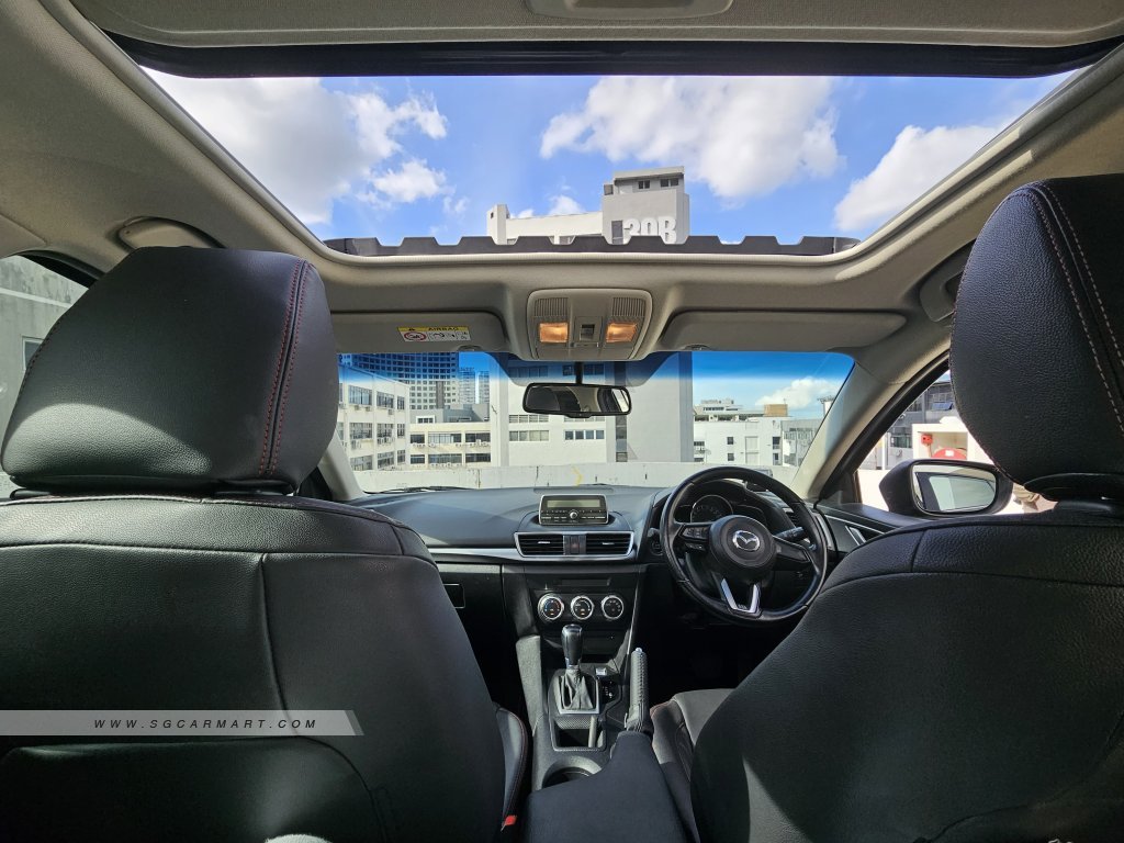 Mazda 3 1.5A Sunroof