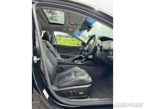 Hyundai Avante 1.6A Elite Sunroof