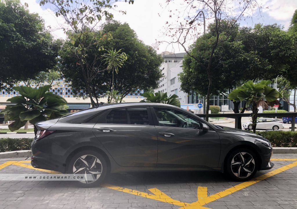 Hyundai Avante 1.6A Elite Sunroof