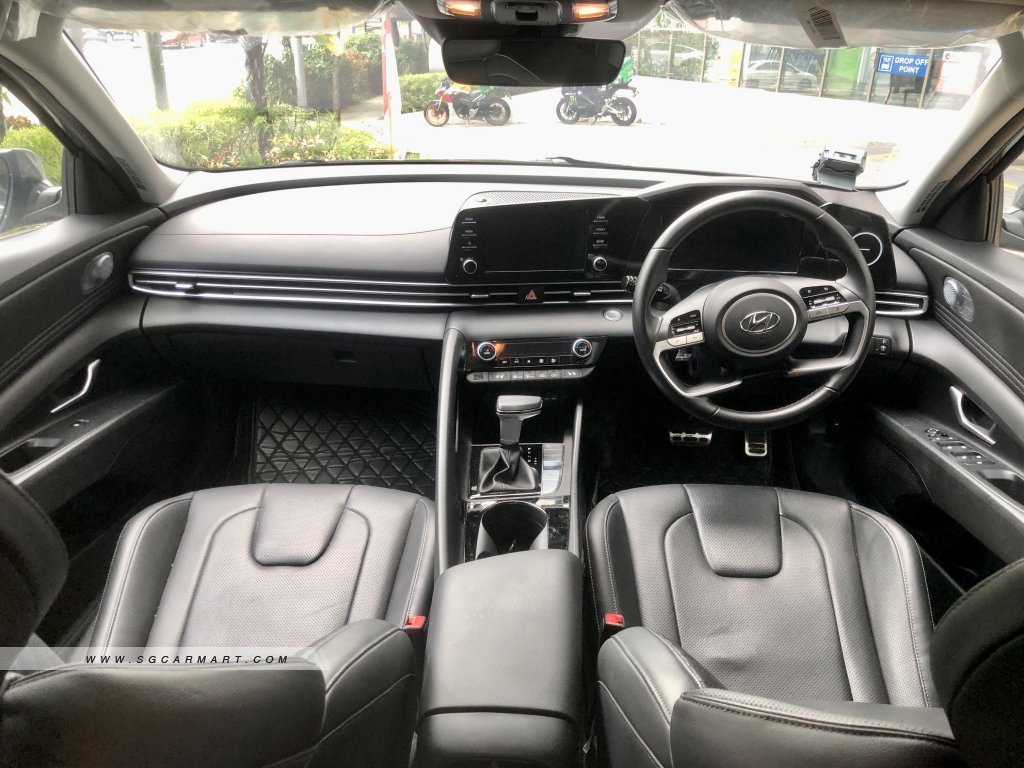 Hyundai Avante 1.6A Elite Sunroof