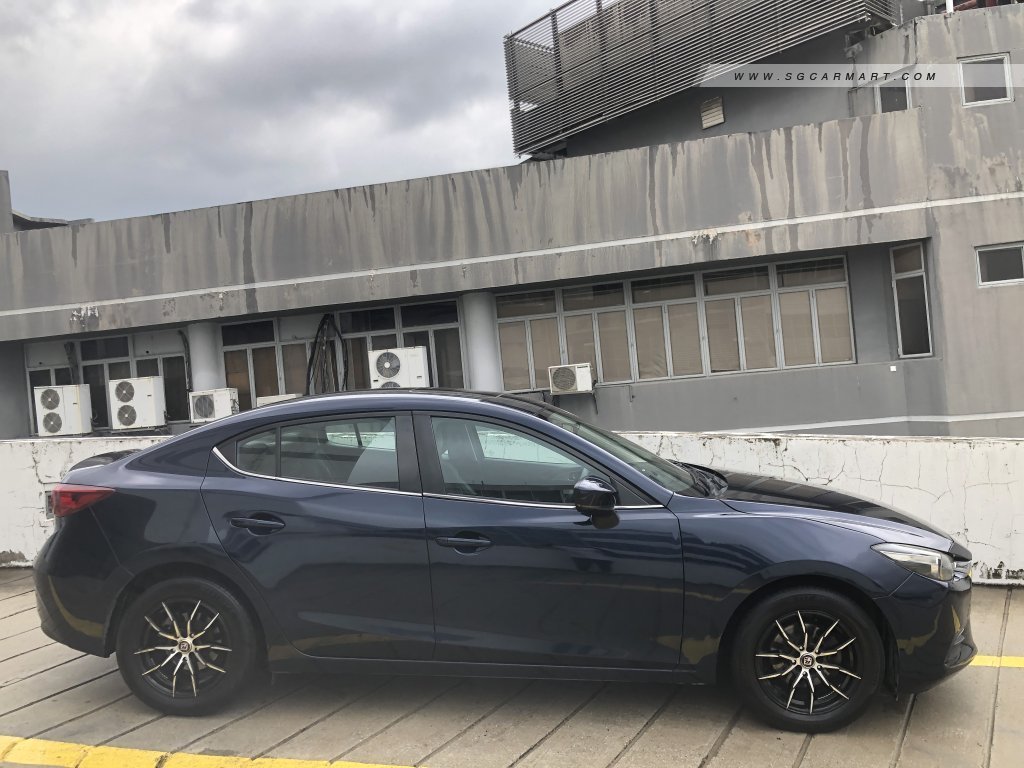 Mazda 3 1.5A Sunroof
