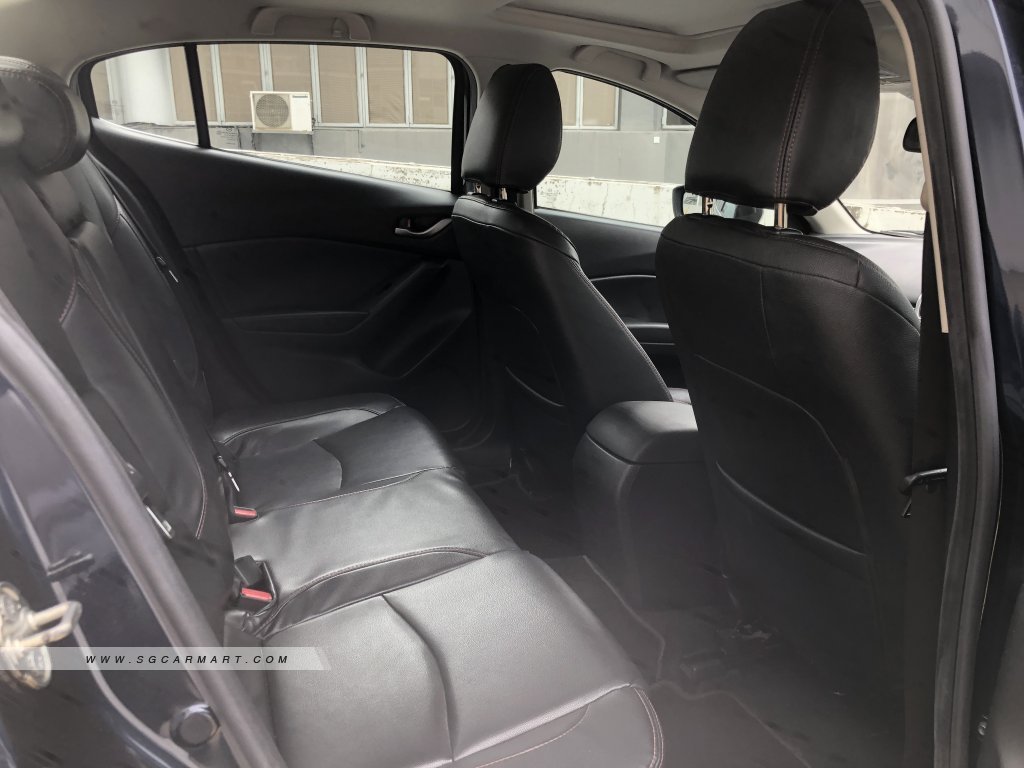 Mazda 3 1.5A Sunroof